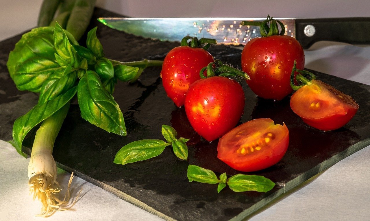 Top 10 Tomato Knives Every Home Cook Should Own