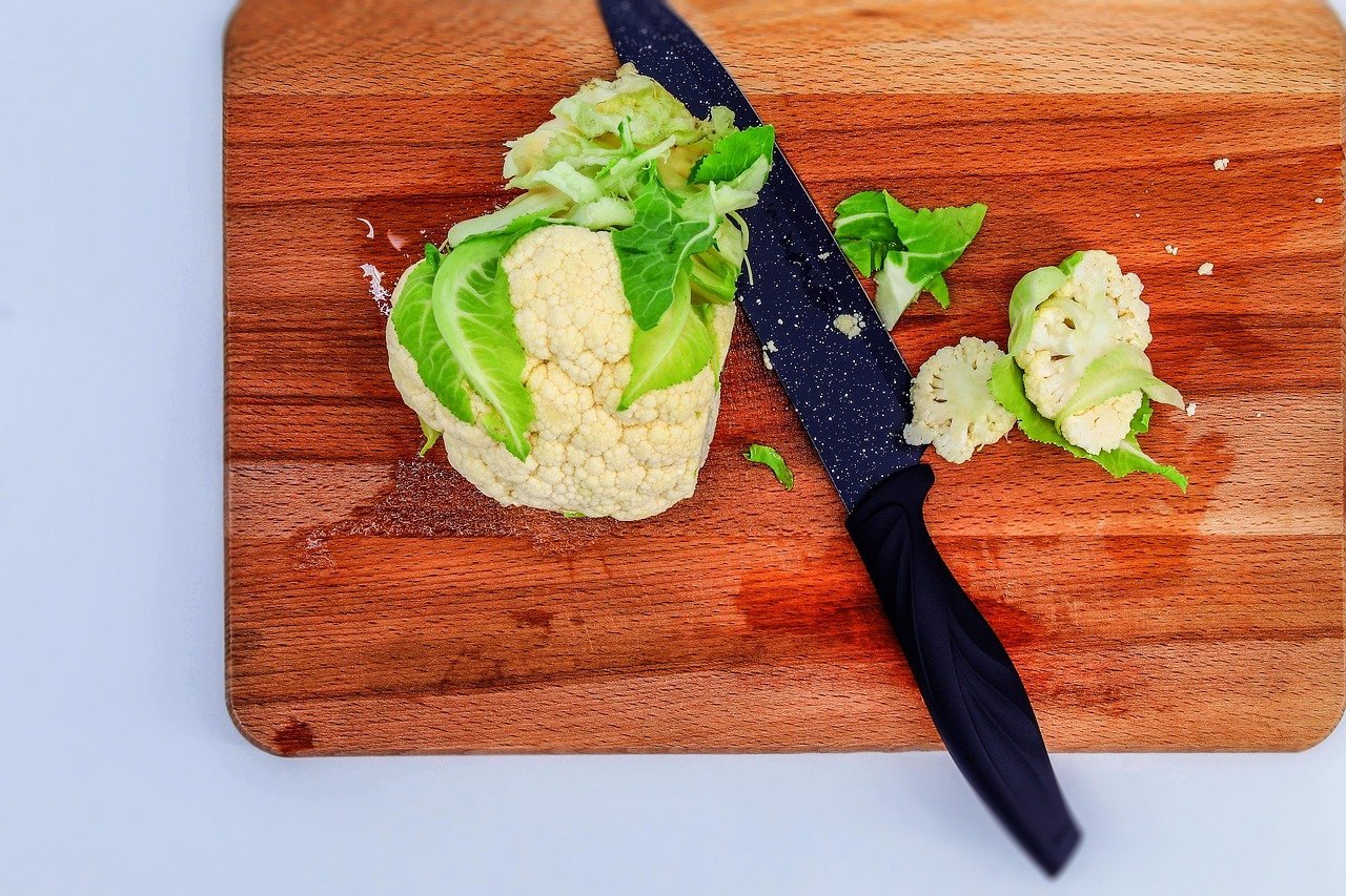 Top 10 Best Ceramic Kitchen Knives for Home Chefs