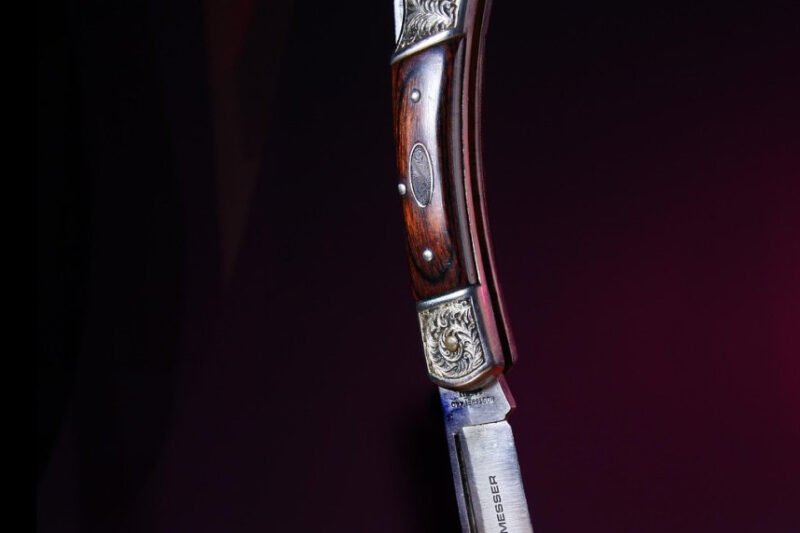 Frame Lock Knife vs. Liner Lock Knife: Which is Better?