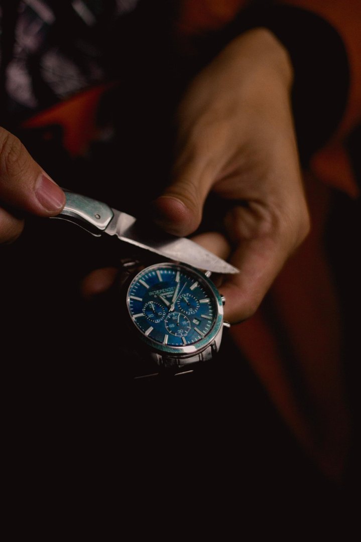 Understanding the Mechanics of Automatic Switchblades Understanding the Mechanics of Automatic Switchblades