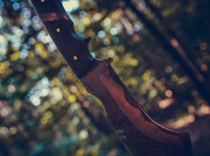 How to Choose the Best Tactical Combat Knife for Your Needs