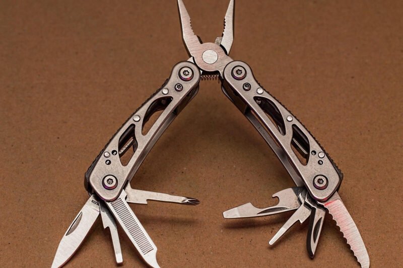Multi-Tool Knives: Versatile Tools for Everyday Carry