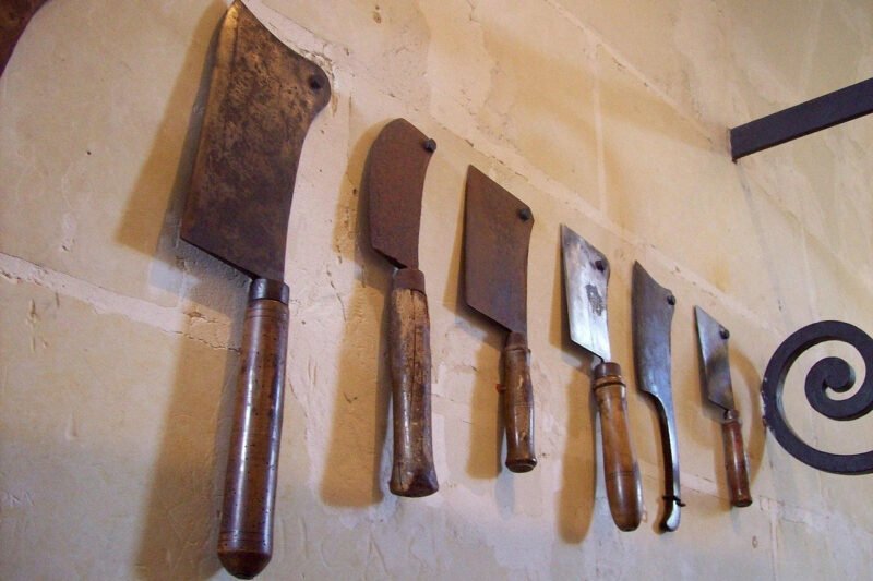 Exploring Different Types of Sharp Knives: Which One is...
