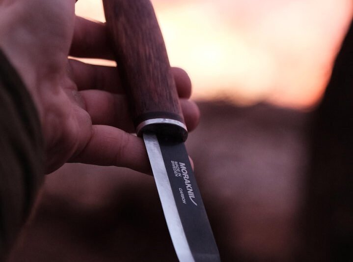 Top 10 Bushcraft Knives for Outdoor Enthusiasts
