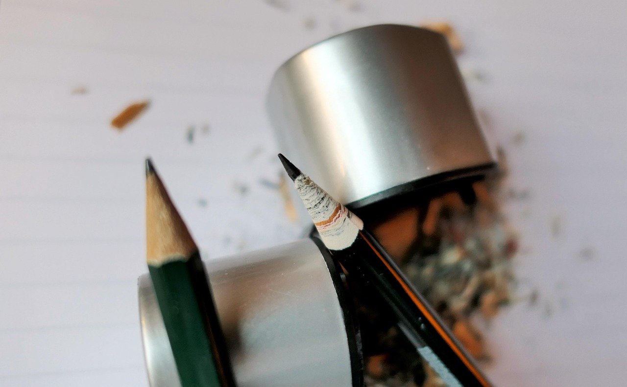 Blade Sharpening Techniques: Expert Tips for Home Chefs Blade Sharpening Techniques: Expert Tips for Home Chefs