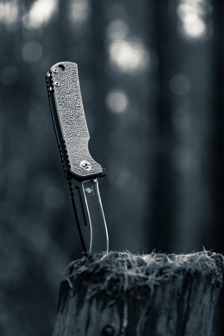 Essential Features of the Best Bushcraft Knives Essential Features of the Best Bushcraft Knives