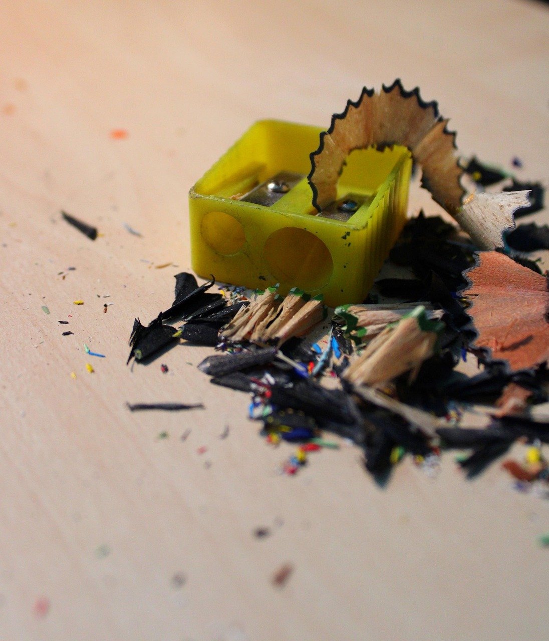 How Blade Sharpeners Can Save You Money on Kitchen Tools