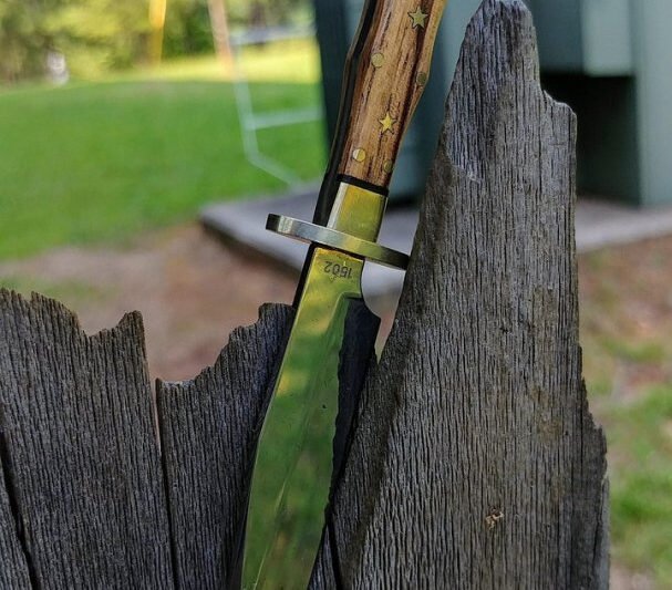 Survival Knives: Best Brands and Models Reviewed